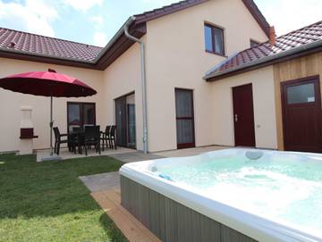 Ferienhaus für 7 Personen, mit Garten und Terrasse sowie Sauna, kinderfreundlich in Göhren-Lebbin