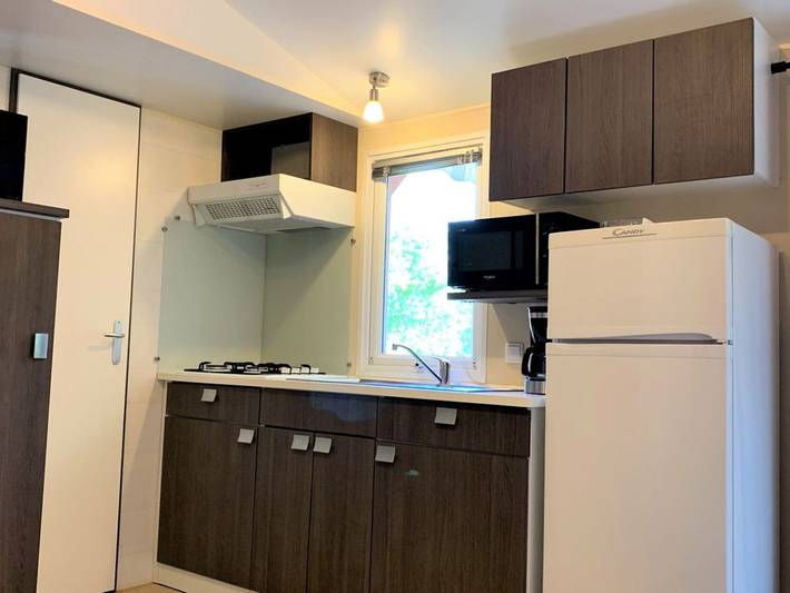 Mobil home pour 6 personnes, avec terrasse et piscine, animaux acceptés à Verruyes - 3