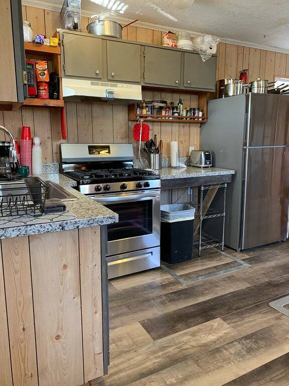 Houseboat For Rent- Venice Marina- The “Get Reel”- Just Renovated! in Plaquemines Parish