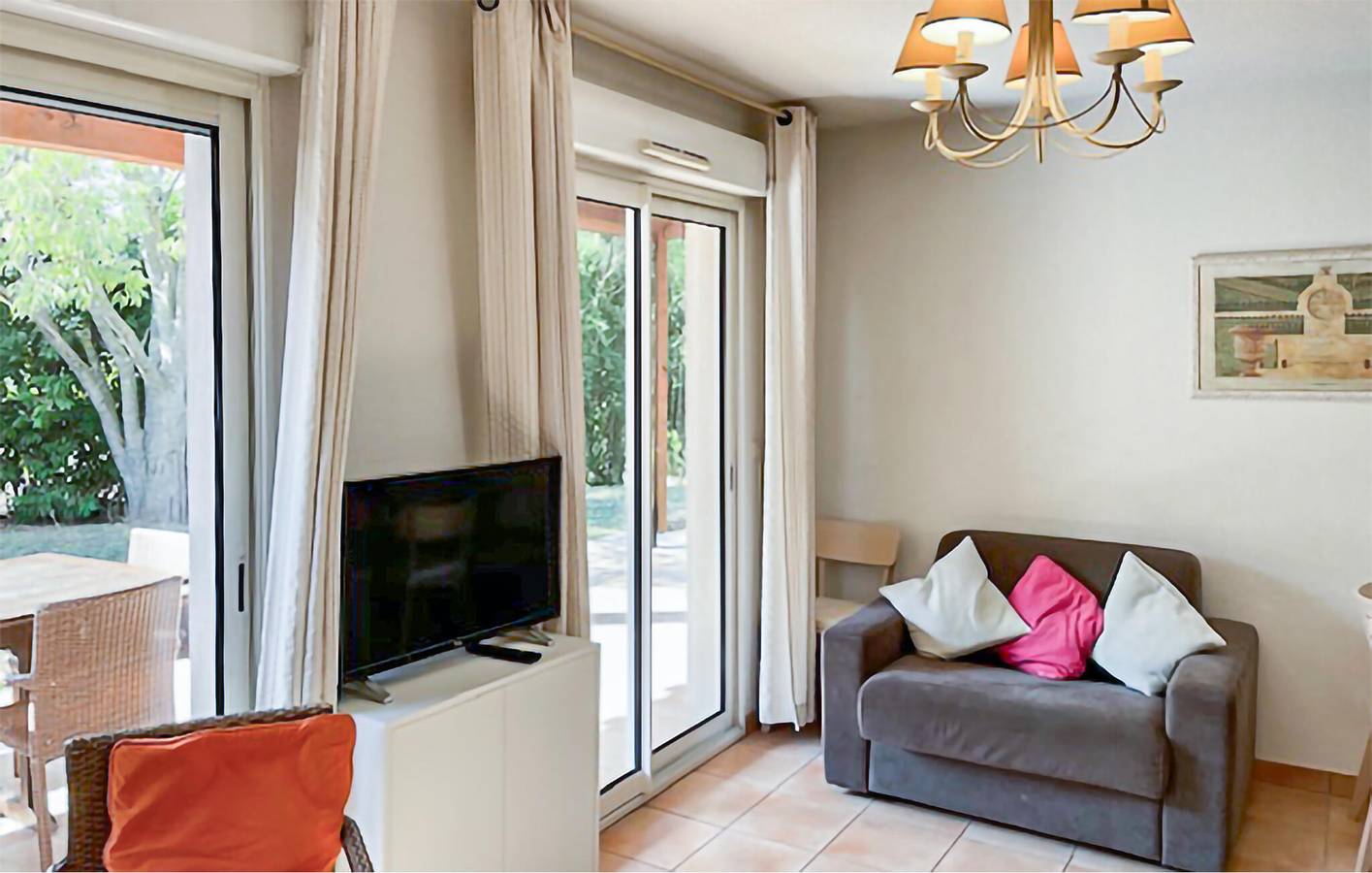 Montauroux View Apartment mit Pool in Montauroux, Draguignan Region