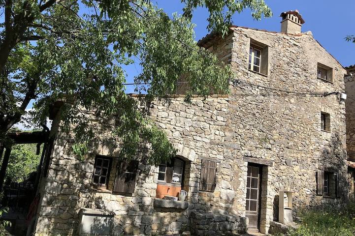 Maison de vacances pour 5 personnes, avec terrasse et jardin à Saint-Cézaire-sur-Siagne