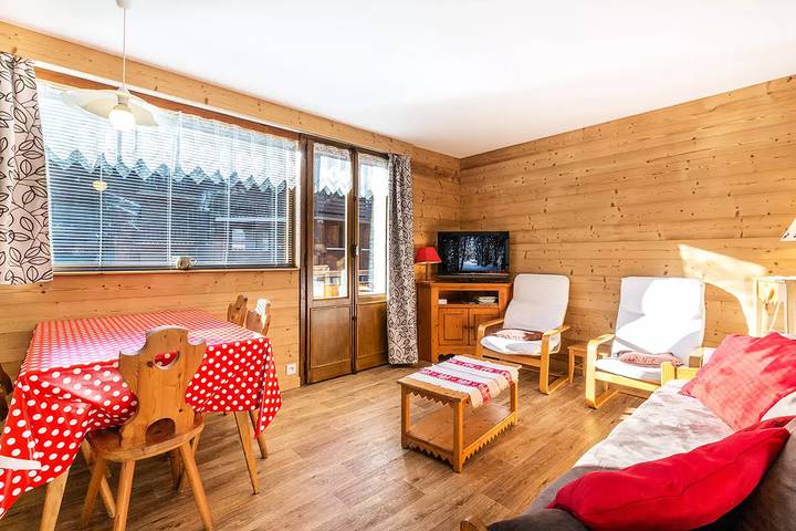 Gîte pour 5 personnes, avec balcon dans Office De Tourisme De La Clusaz - 4