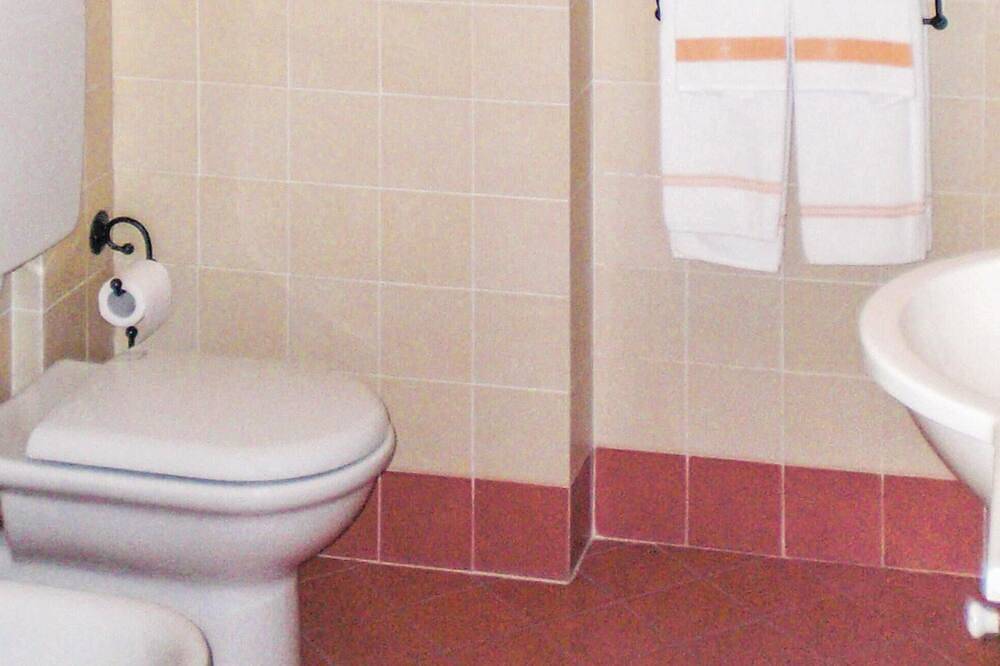 Appartamento intero, Nice apartment in Salsomaggiore T. Pr with Wifi in Salsomaggiore Terme, Provincia di Parma