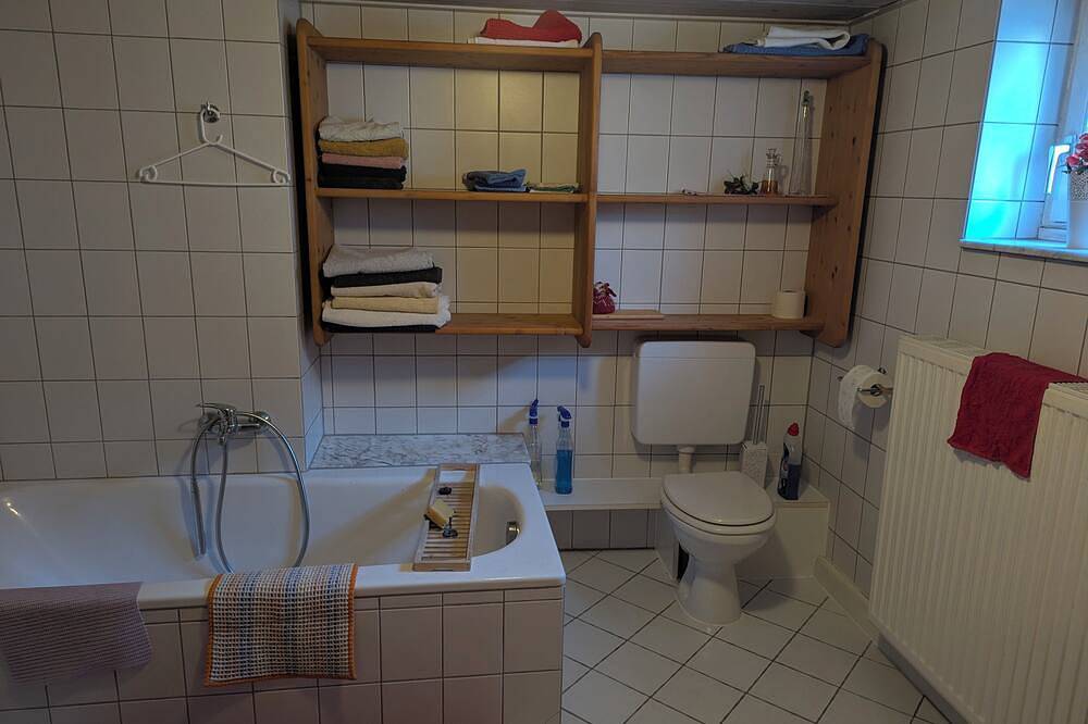 Ganze Wohnung, Ferienwohnung Frankenglück; am Waldrand, im Luftkurort in Schönau a.d.Brend, Rhön-Bayern