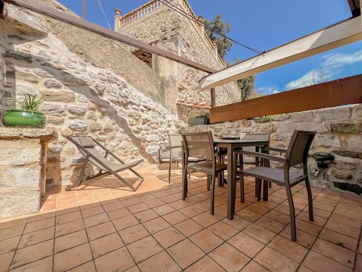 Gîte pour 6 personnes, avec terrasse et vue à Besalú - 2
