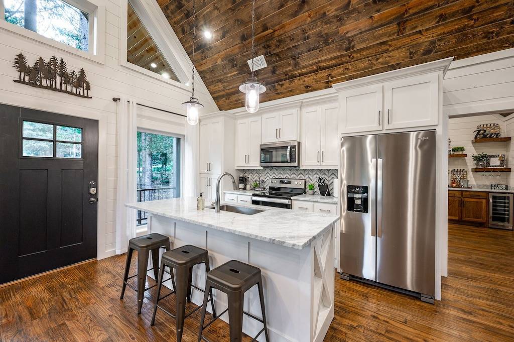 Log Cabin for 2 Guests in Broken Bow, Broken Bow Lake