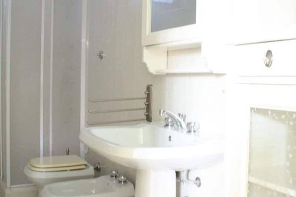 Ganze Wohnung, Wohnung in Villa mit Blick auf das Meer - Gelbe Wohnung in Torino di Sangro, Chieti Provinz