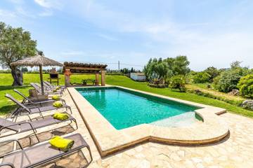Villa in Pollença, Serra de Tramuntana für 8 