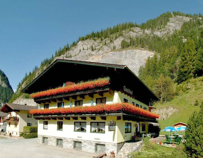 BnB für 2 Personen, mit Balkon und Terrasse sowie Garten und Ausblick in Dorfgastein