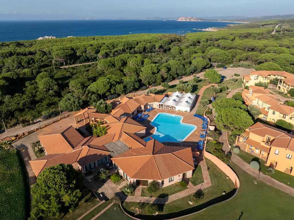 Appartamento intero, Appartamento per vacanze con terrazza e piscina condominiale in Lu Lamoni, Vignola Mare