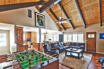 Vacation Home for 6 Guests in South Lake Tahoe, Heavenly, Picture 3