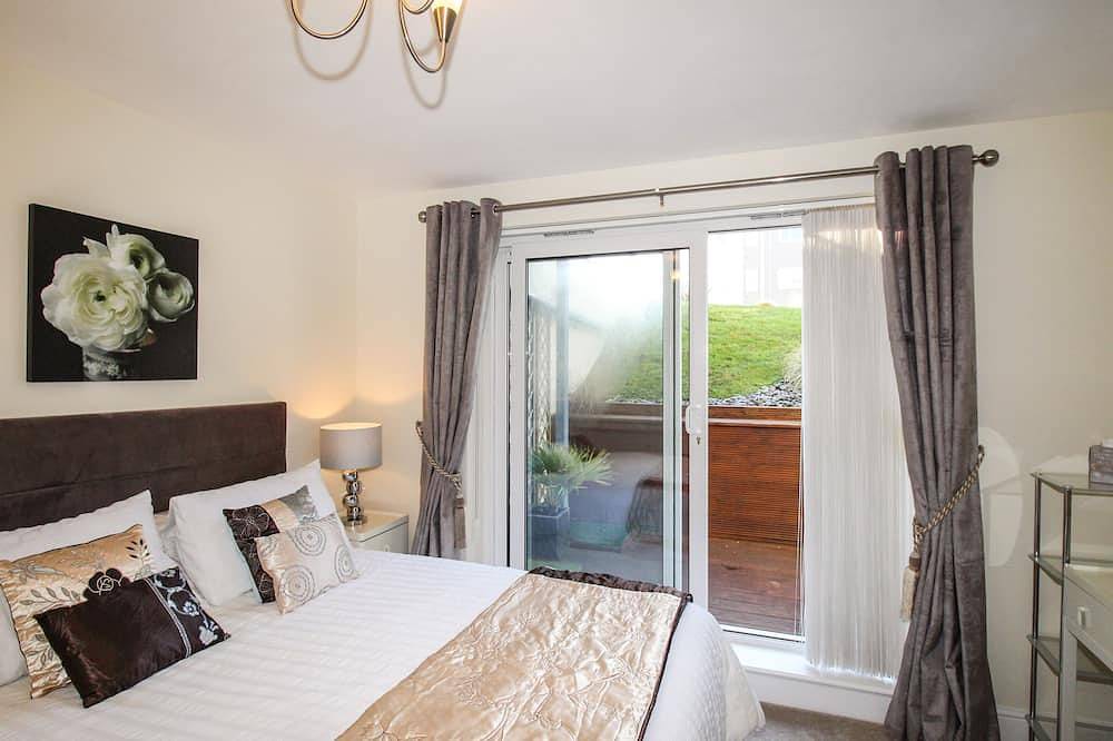 1 Blue Waters, country holiday cottage, with a garden in Southbourne in Bournemouth, South West England