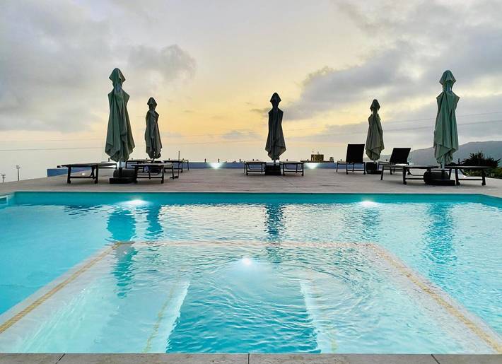 Holiday apartment for 2 people, with pool and garden as well as hot tub, child-friendly - 1