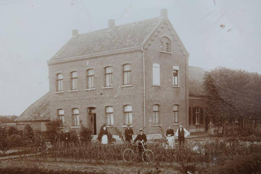 Das alte Herrenhaus auf dem Bio-Bauernhof in Kevelaer, Niederrhein
