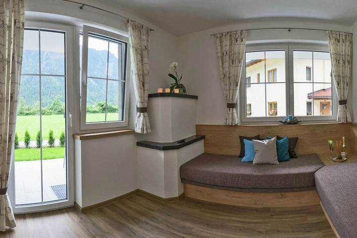 Ferienwohnung für 4 Personen, mit Balkon in Schwendau