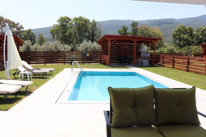 Ferienpark für 5 Personen, mit Pool und Garten sowie Ausblick in Griechenland - 4