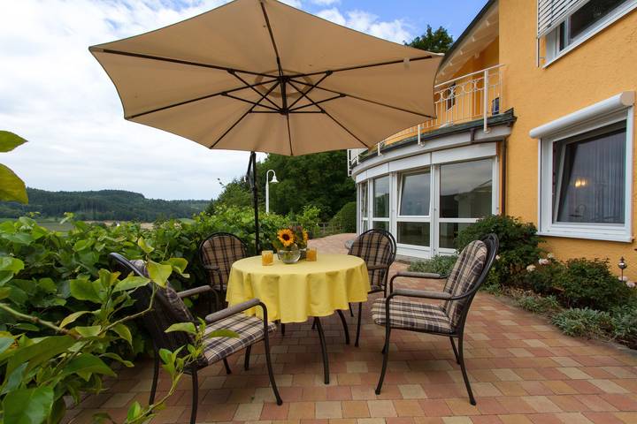 Ferienwohnung für 3 Personen, mit Garten