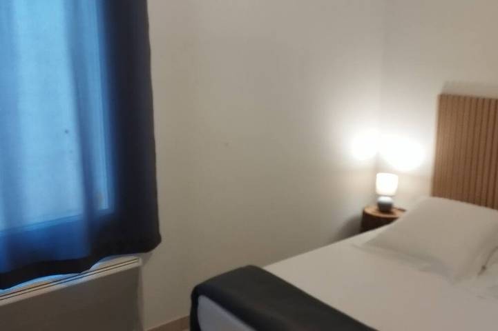 Location de vacances pour 6 personnes, avec terrasse et jardin, animaux acceptés à Labeaume - 4