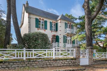 Gîte pour 11 personnes, avec balcon et jardin dans Plage des Rochelets