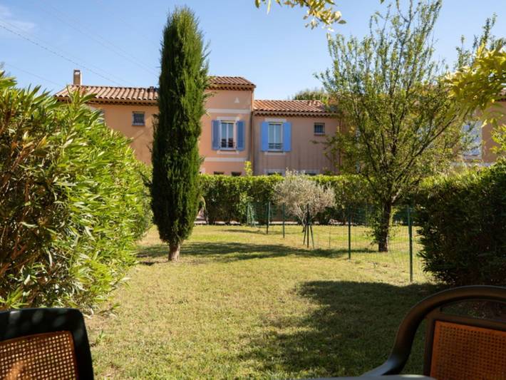 Location de vacances pour 5 personnes, avec jardin et sauna ainsi que terrasse et bassin pour enfant, animaux acceptés à Arles - 2