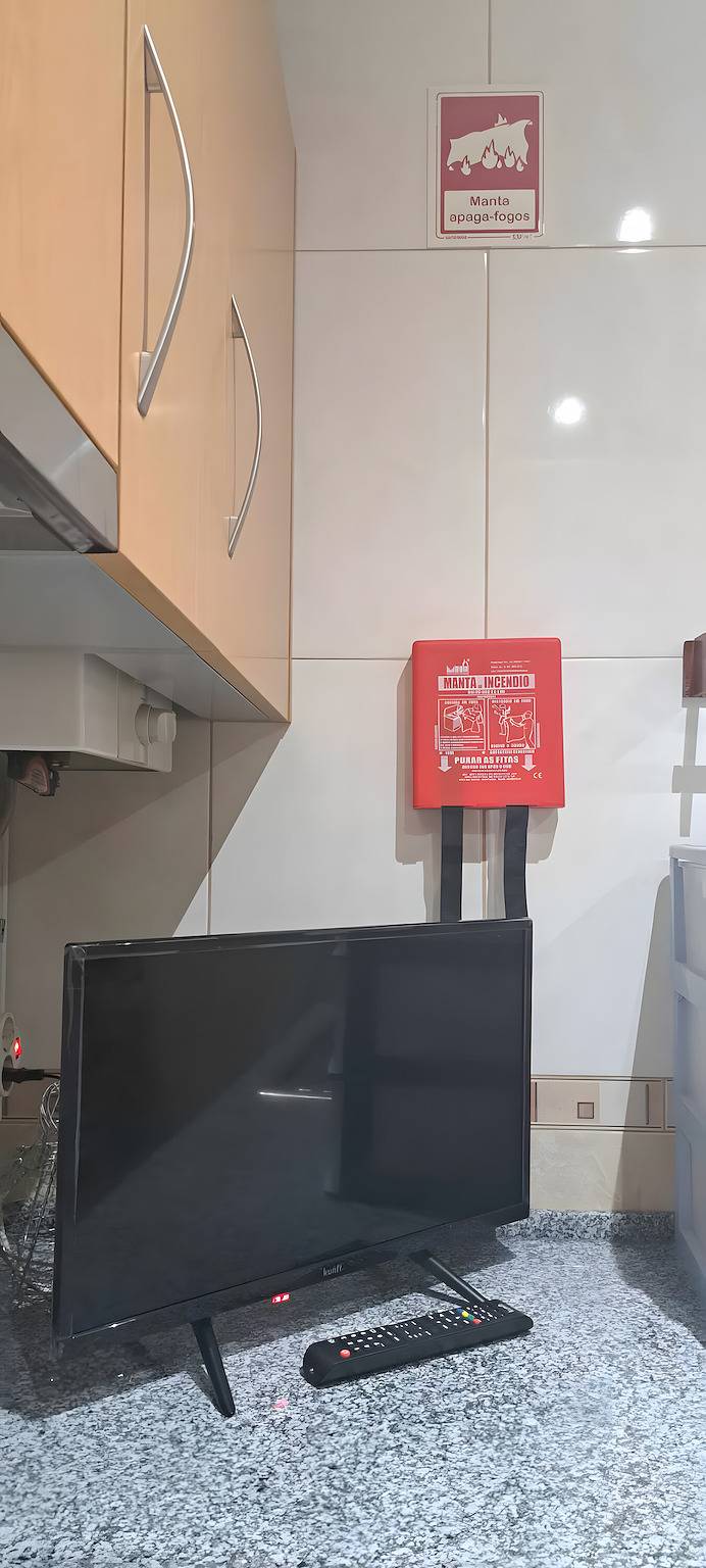 Maison de vacances 'Vazperalta' avec terrasse partagée in Castanheira de Pera e Coentral, Leiria District