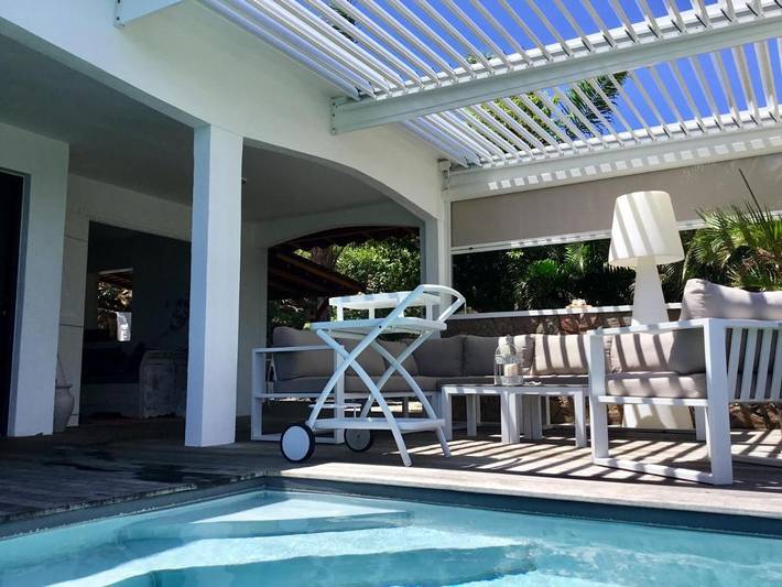 Villa pour 4 personnes, avec piscine et jardin