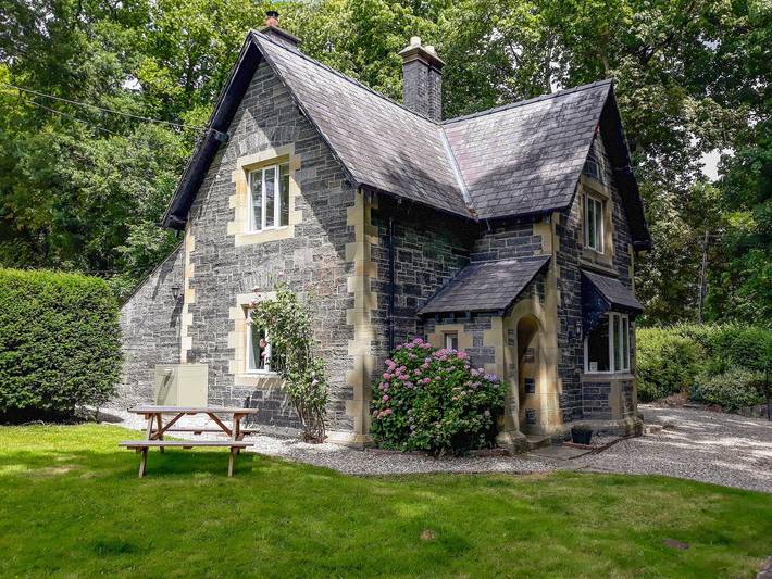 Cottage for 5 people, with Garden in Denbighshire
