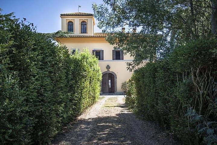 Agriturismo per 6 persone, con Terrazza e Giardino nonché Panorama a Tuscania