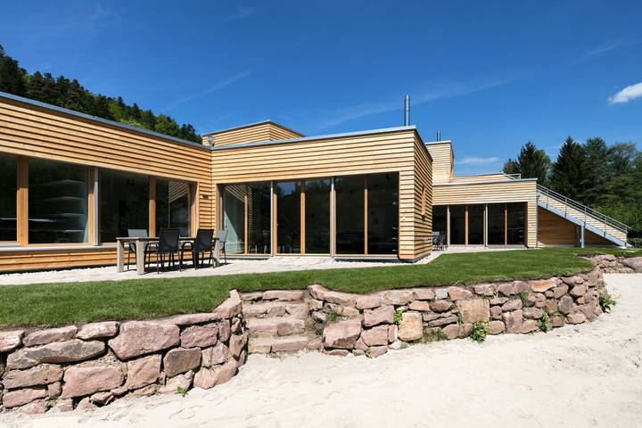 Ferienwohnung für 6 Personen, mit Terrasse und Garten in Bad Herrenalb