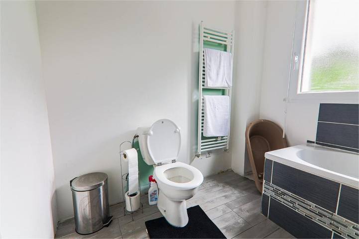 Gîte pour 5 personnes, avec Terrasse ainsi que Jardin et Vue à Dreux - 4