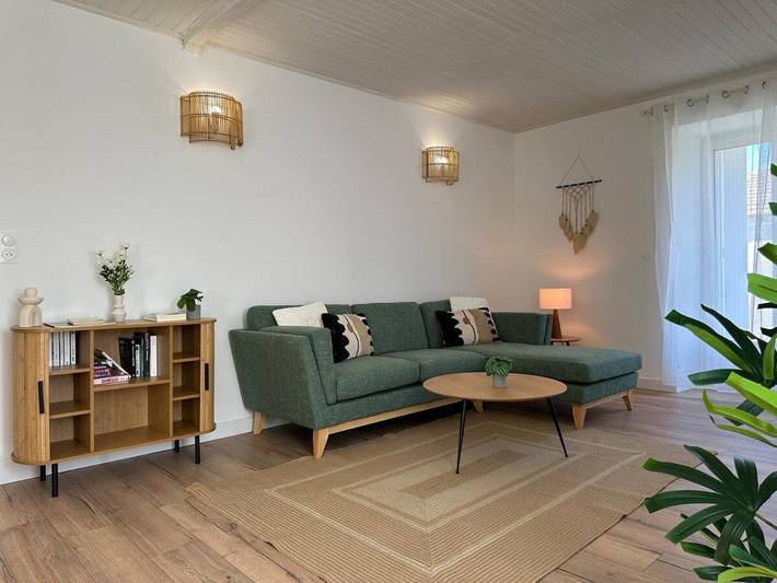 Location de vacances pour 6 personnes, avec terrasse, animaux acceptés à Ners - 4