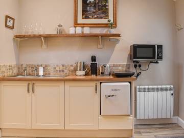 Log Cabin for 2 People in Yorkshire Dales National Park, Photo 4