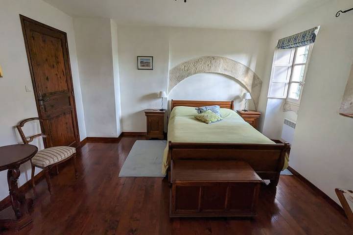 Location de vacances pour 6 personnes, avec jardin dans Abbaye de Saint Michel de Frigolet - 2