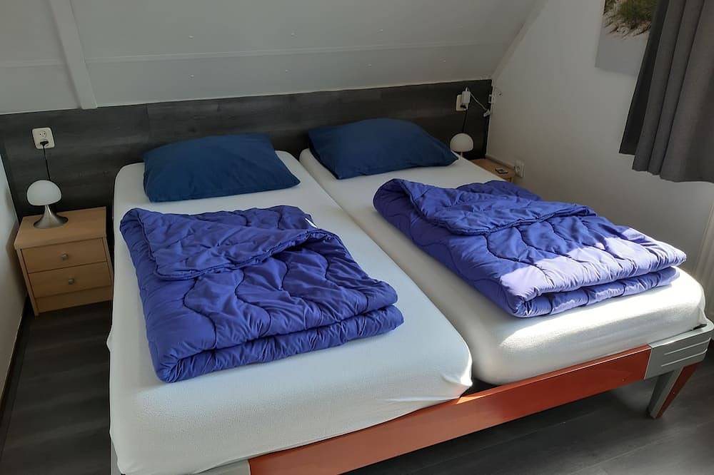 Comfortable holiday home near the beach with garden, with playground and pool in Noord-Holland - Nordseeküste