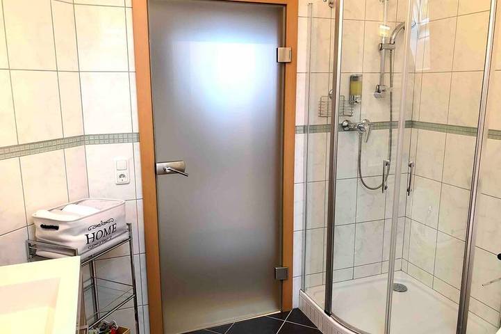 Ganze Wohnung, Traumhaft schöne Wohnung mit See- und Gebirgsblick in Steinbach am Attersee, Bezirk Vöcklabruck
