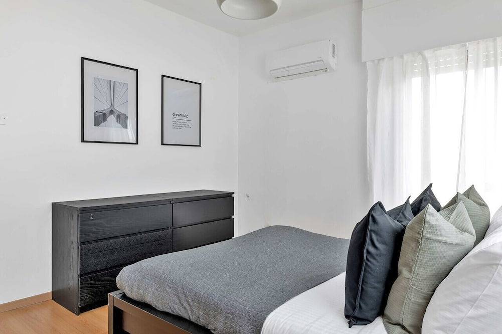 Ganze Wohnung, Phaedrus Living: Romanou Modern City Center Flat in Nikosia, Südzypern