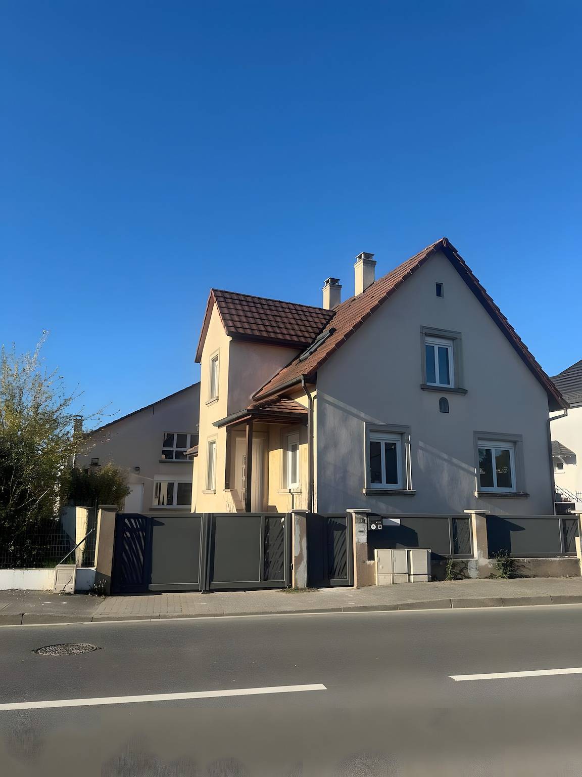 Apartamento entero, Gîte L'Echappée Alsacienne con terraza compartida, Wi-Fi y aire acondicionado in Geispolsheim, Región de Estrasburgo