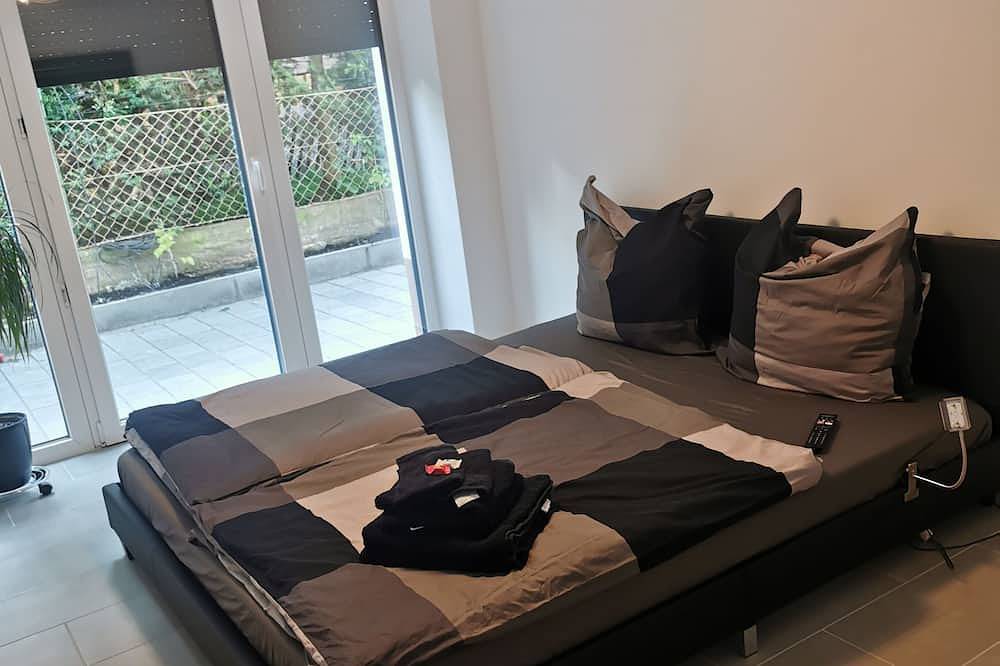 Ganze Wohnung, Ferienwohnung - Premiumsuite in Maxhütte-Haidhof, Ostbayern