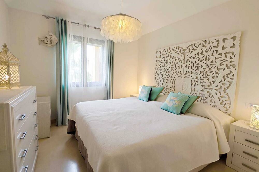 Ganze Wohnung, Stunning Sotogrande Marina Penthouse With Private Rooftop Pool. in Sotogrande, San Roque