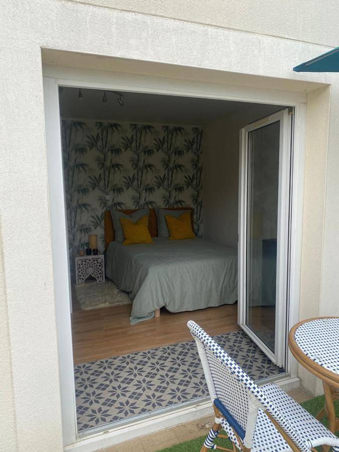 Maison d’hôte pour 2 personnes, avec terrasse à Tremblay-en-France
