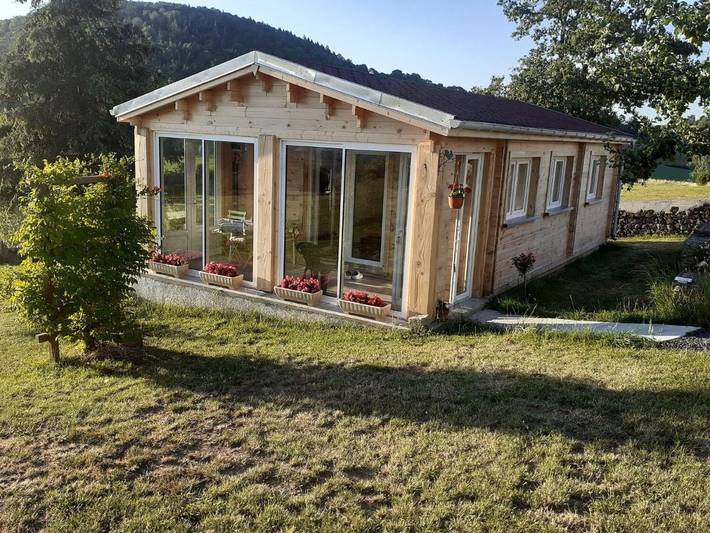 Maison de campagne pour 4 personnes, avec balcon à Égliseneuve-des-Liards