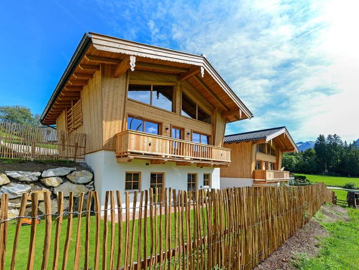 Chalet für 8 Personen, mit Terrasse und Garten sowie Sauna im Salzburger Land