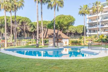 Holiday Rental for 6 People in Urbanizacion Calahonda, Mijas, Photo 2