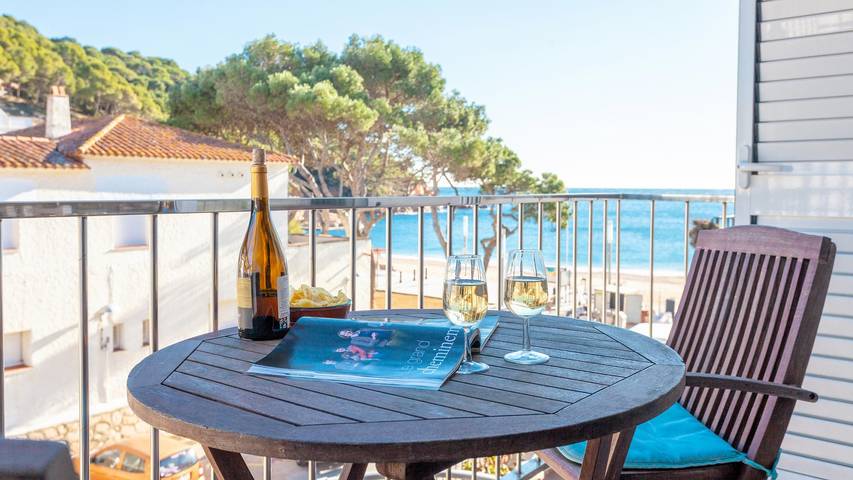 Ferienwohnung für 6 Personen, mit Balkon und Meerblick in Tamariu - 2