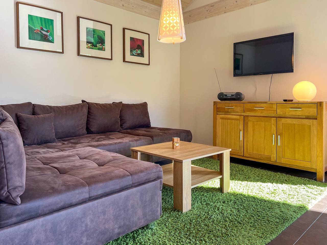 Ferienhaus Wiesengeflüster W3 | mit Fasssauna und Garten, 300 m zur Müritz in Röbel, Müritz