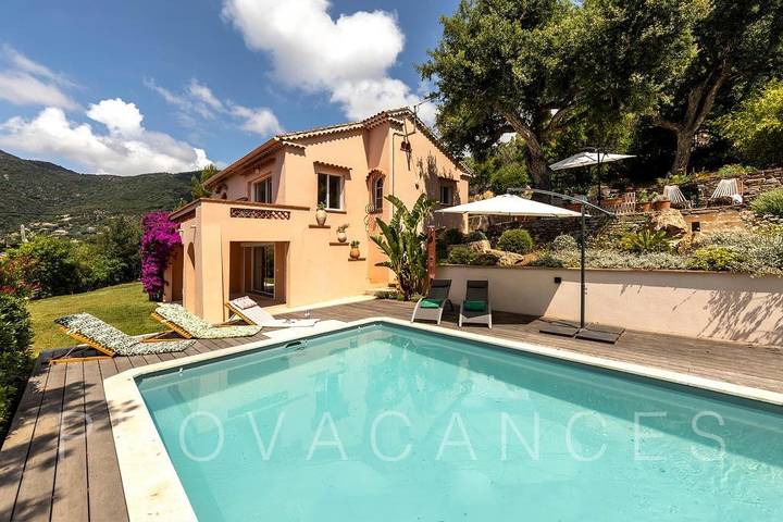 Villa voor 10 personen, met zwembad en balkon/terras in Cavalaire-sur-Mer