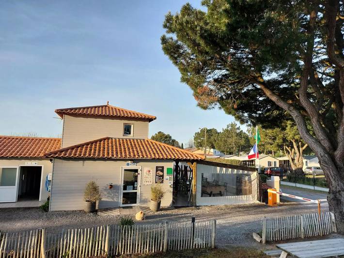 Mobil home pour 4 personnes, avec terrasse à Les Moutiers-en-Retz - 2