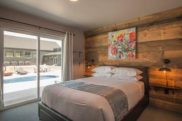 Castle for 60 Guests in Pocono Mountains, Pennsylvania, Picture 1