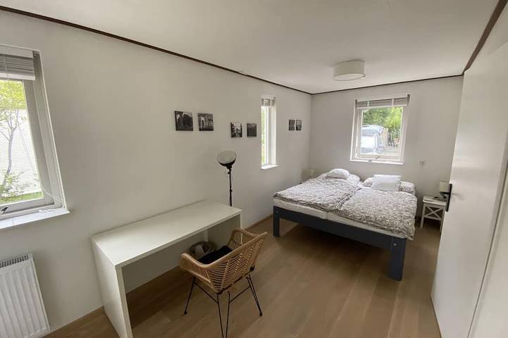 Ferienhaus für 5 Personen, mit Garten und Whirlpool sowie Terrasse und Pool in Brouwershaven - 2