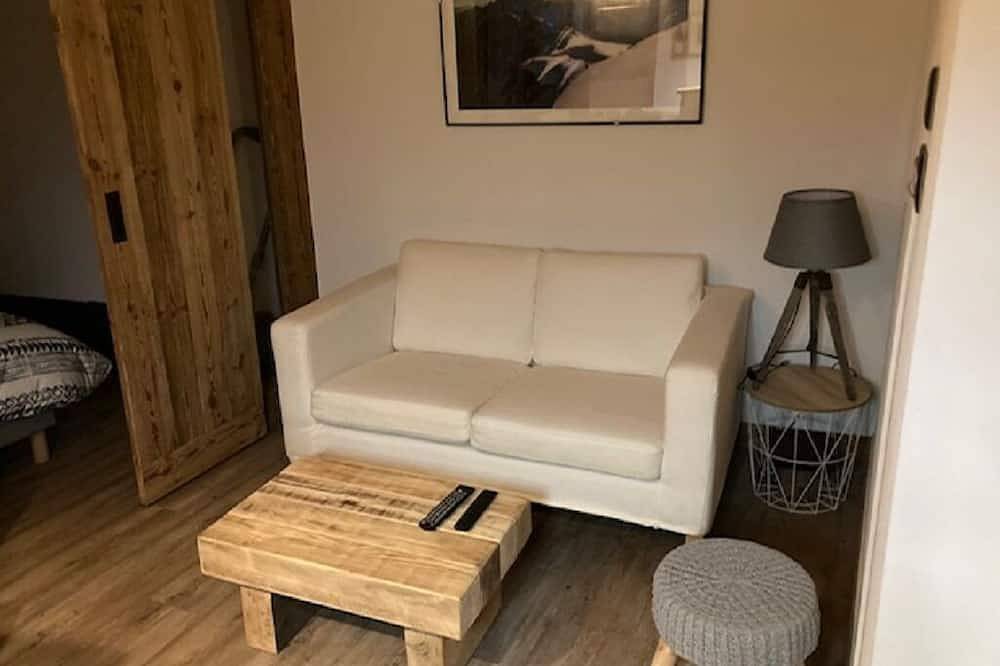 Entire apartment, Charming accommodation in an old farm, Mont Blanc country in Passy, Pays du Mont-Blanc
